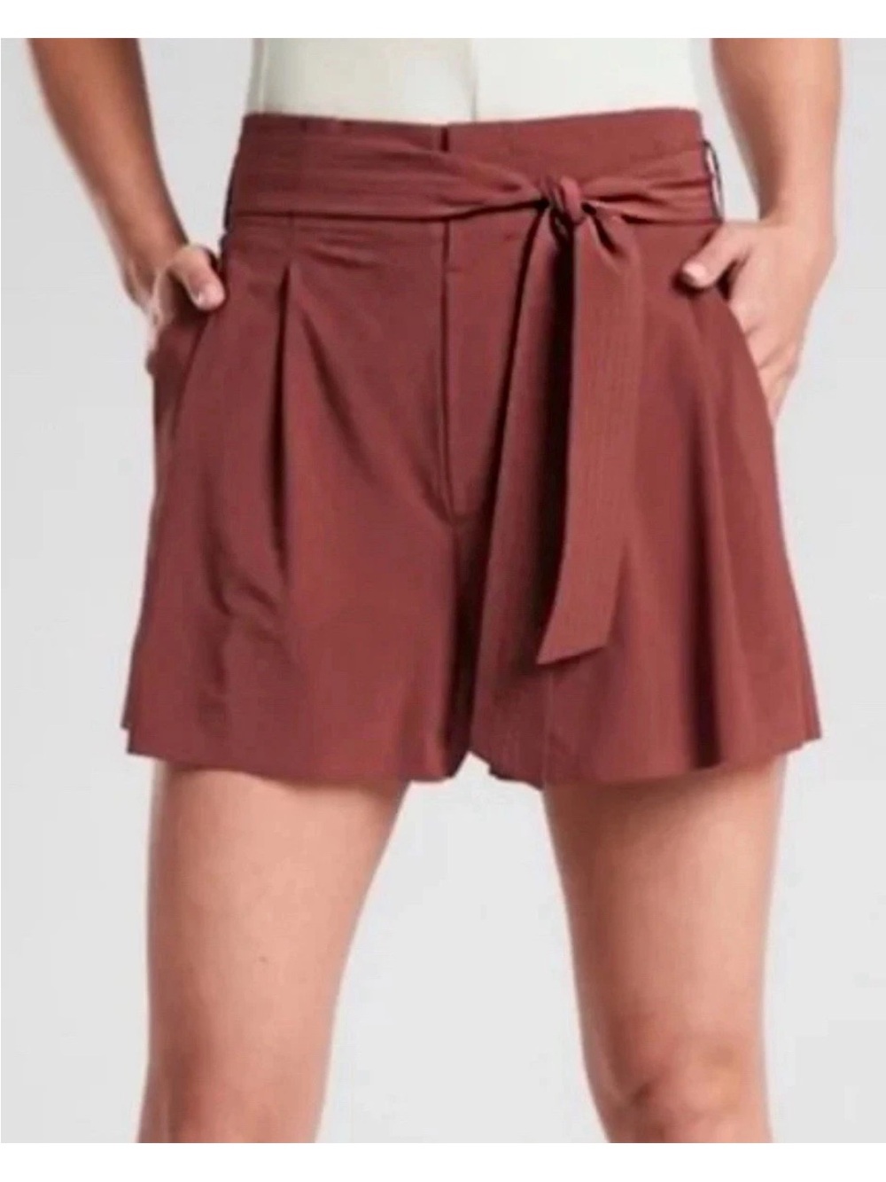 Athleta Skyline Short II Raisin Brown Size 8